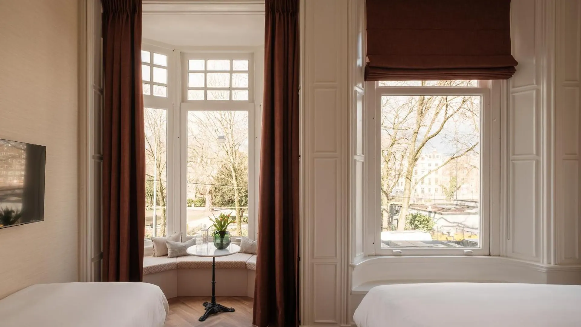 Amsterdam Hotel Parklane 4*,