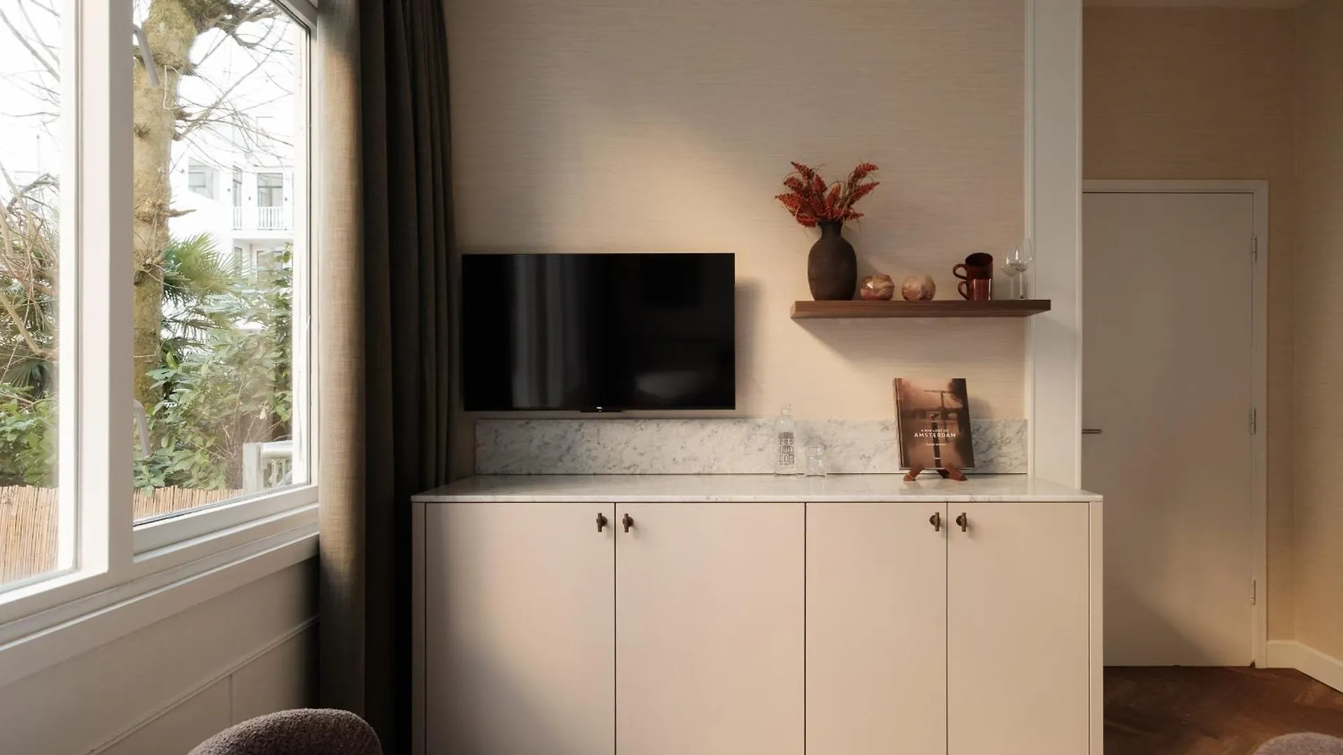 Amsterdam Hotel Parklane 4*,