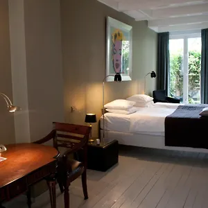 2* Bed and breakfast Westviolet