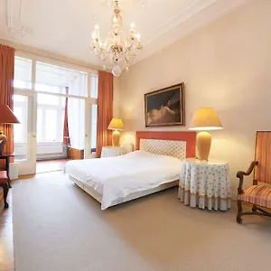 https://superior-100m2.thehaguehotels.net